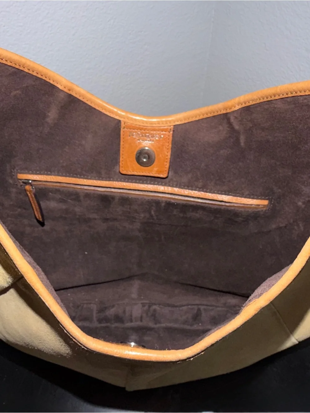 ❤️Tom ford Era Yves Saint Laurent Rive Gauche   Medium Suede Mombasa bag